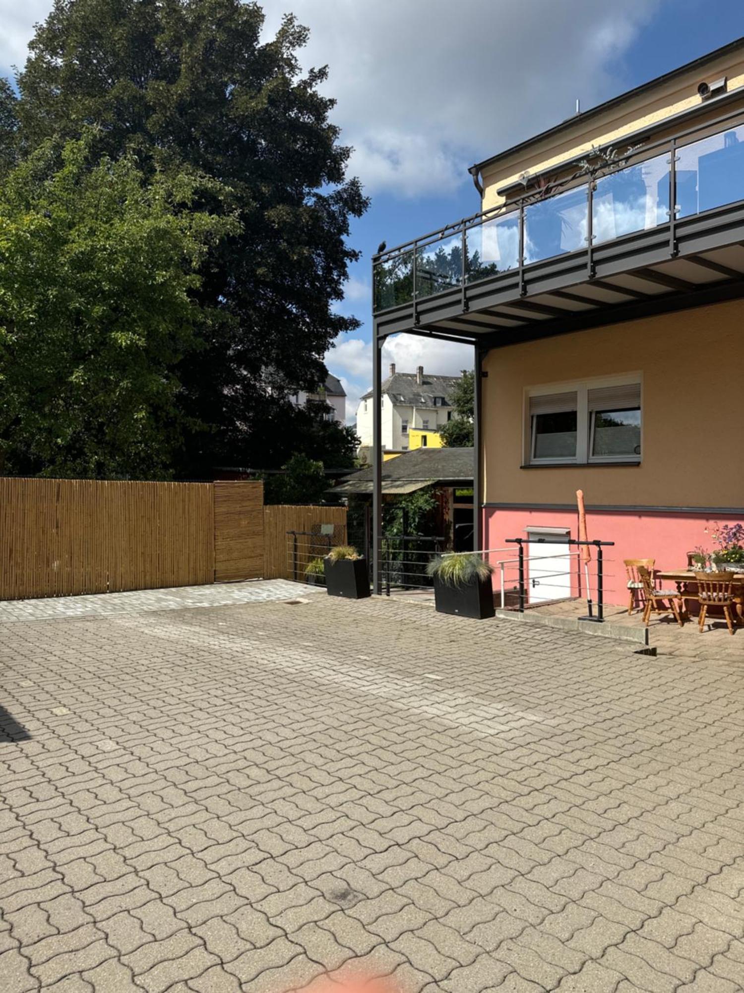 Sehr Schoene Wohnung,Komplett Neu Eingerichtet Limabach - Oberfrohna Екстериор снимка